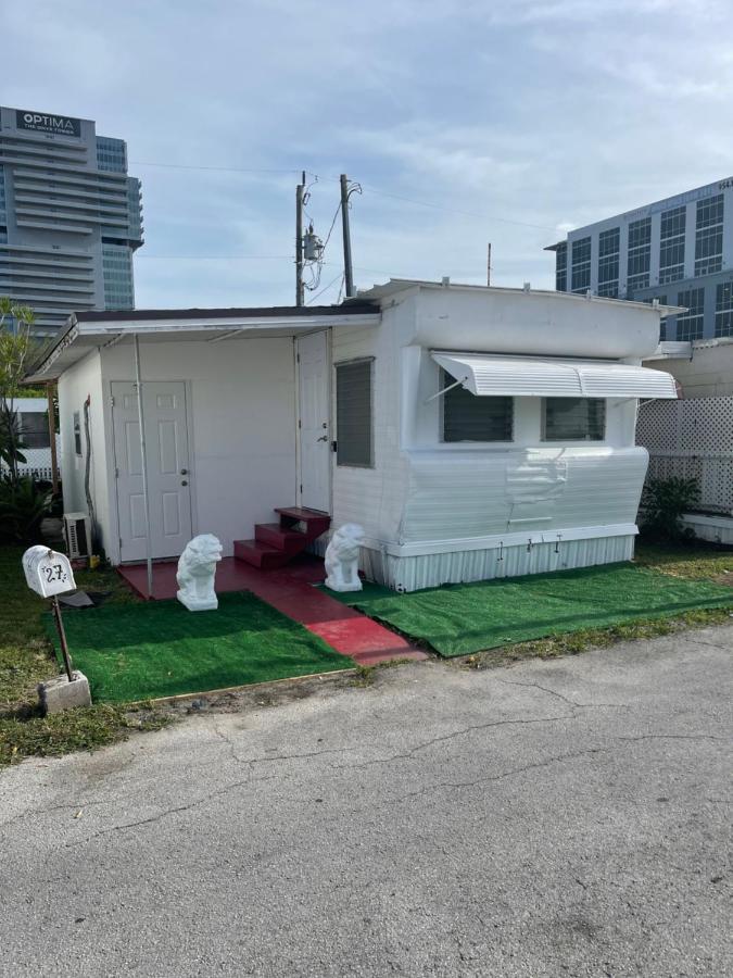 Beautiful Mobile Home In Hallandale Beach Eksteriør billede